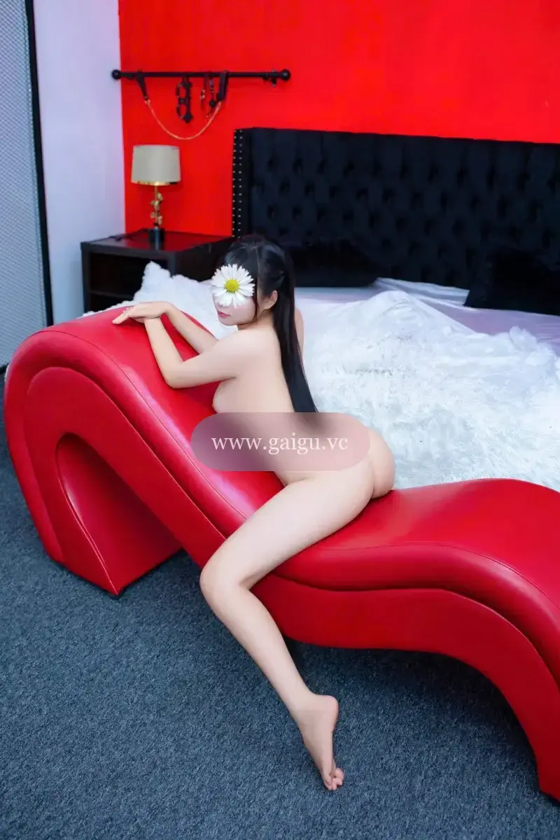 *BƯỚM NON*2k6 - LINH ANH GÁI MỚI LỚN - VÚ BƯỚM CỰC NON TƠ