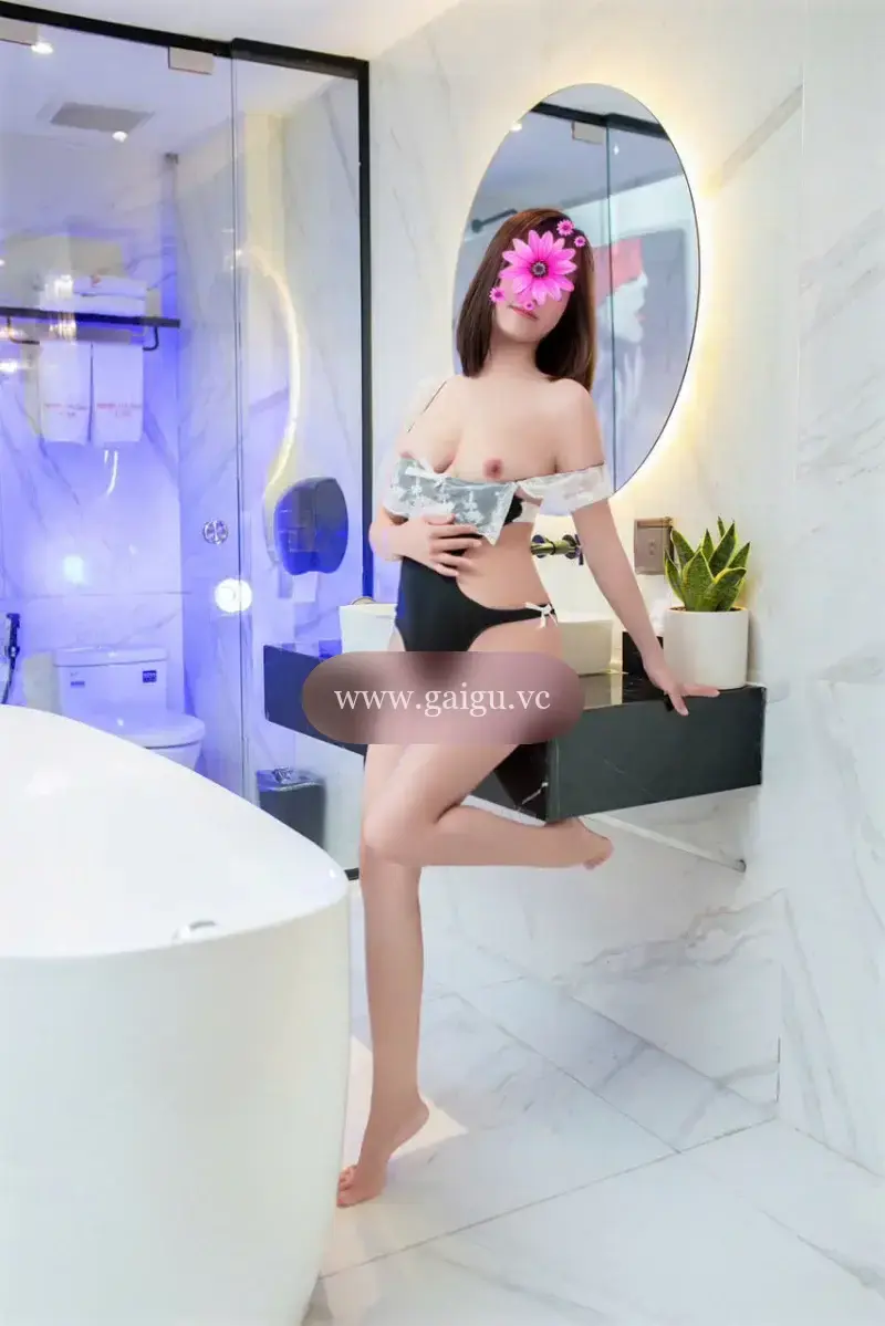 QUỲNH NHƯ - VÚ TO MÔNG CONG MÚP - NGOAN HIỀN CHIỀU KHÁCH - BƯỚM KHÍT HỒNG HÀO - BÚ LIẾM BÀI BẢN