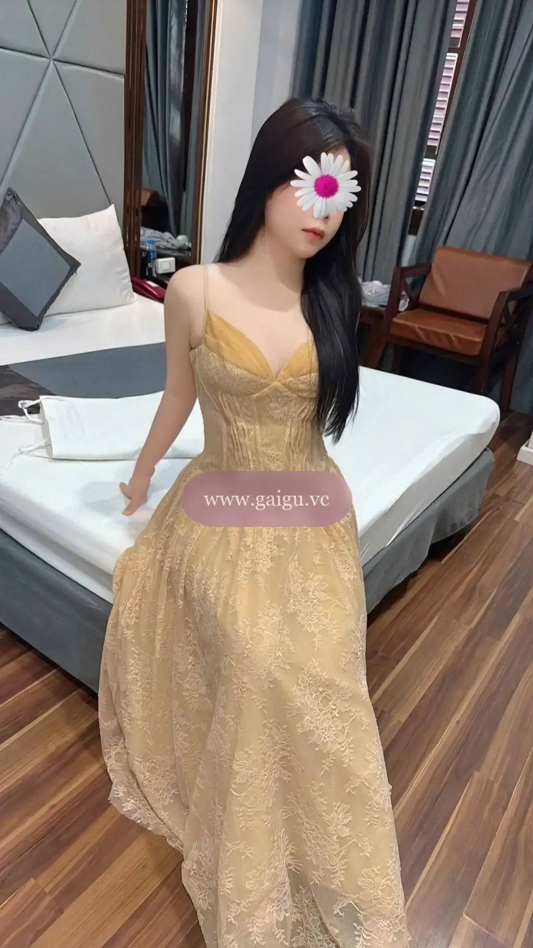 NEW TIỂU NGỌC XINH NON VÚ LỒN HỒNG RỰC.