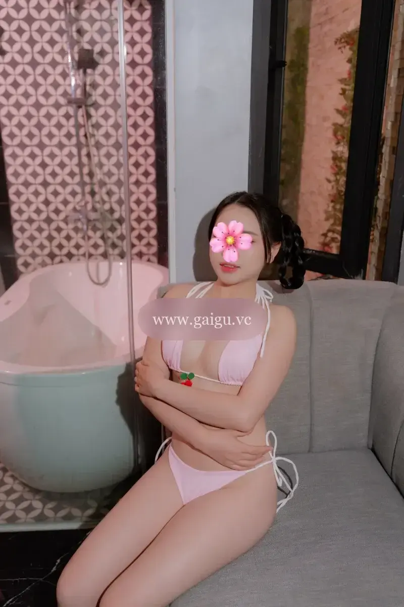 ❤️BÉ TRANG MOON ❤️2K7 XINH XẮN, ĐÁNG YÊU, NGỰC CĂNG TRÒN,DÁNG ĐẸP