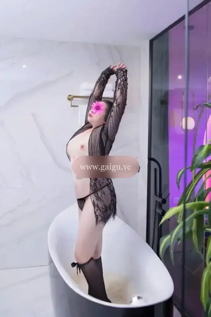 Bé Xu múp múp mũm mĩm đáng yêu ,lam tinh đăng cấp