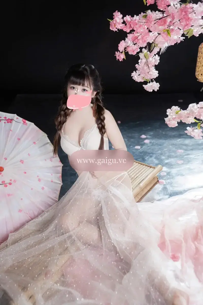 Khả ái- em non tơ, dể thương xinh xắn!!!