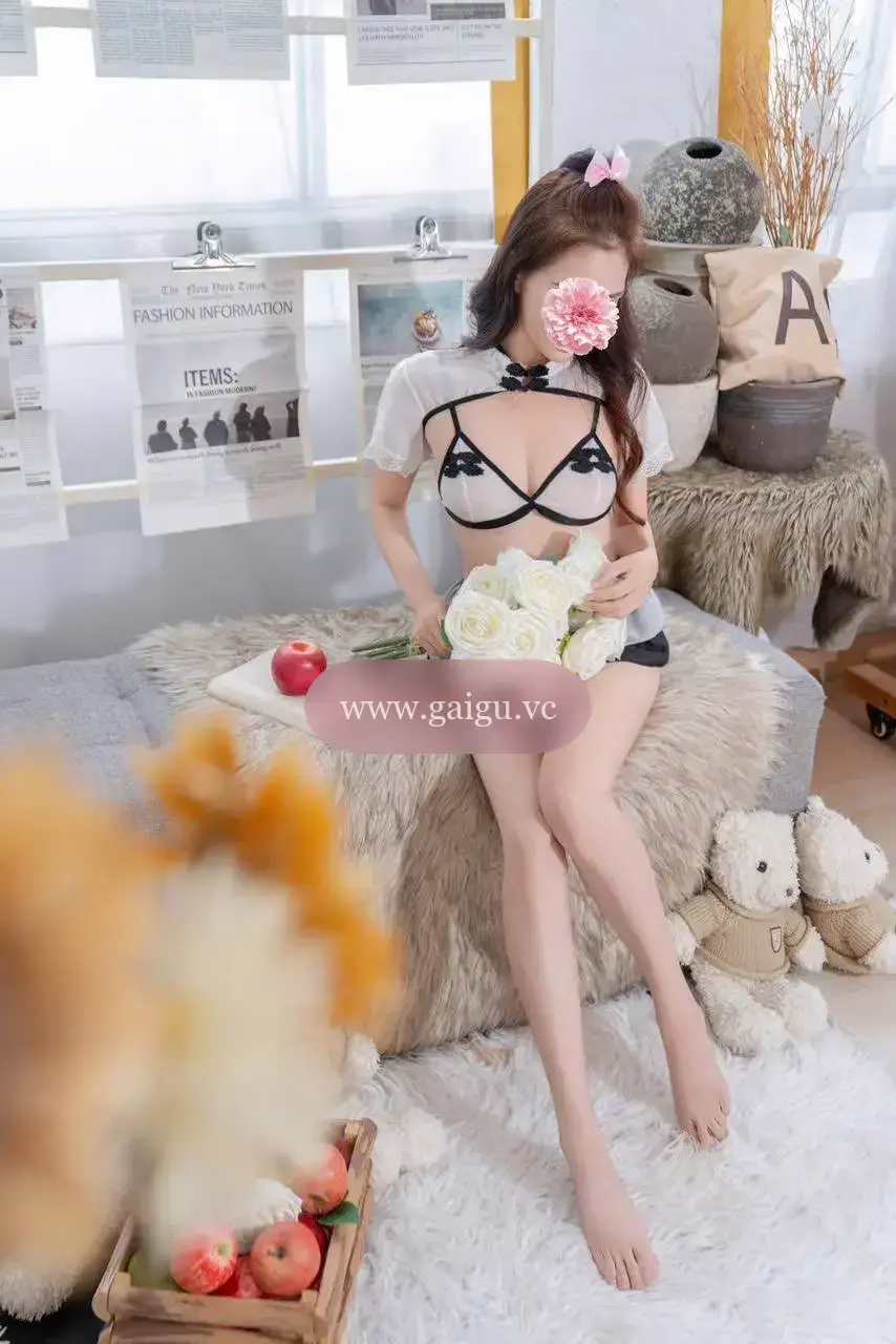 Lynh Nhi - Thân Hình Bốc Lửa Cùng Khuôn Mặt Sexy - Làm Tình Full SV Tuyệt Ngon