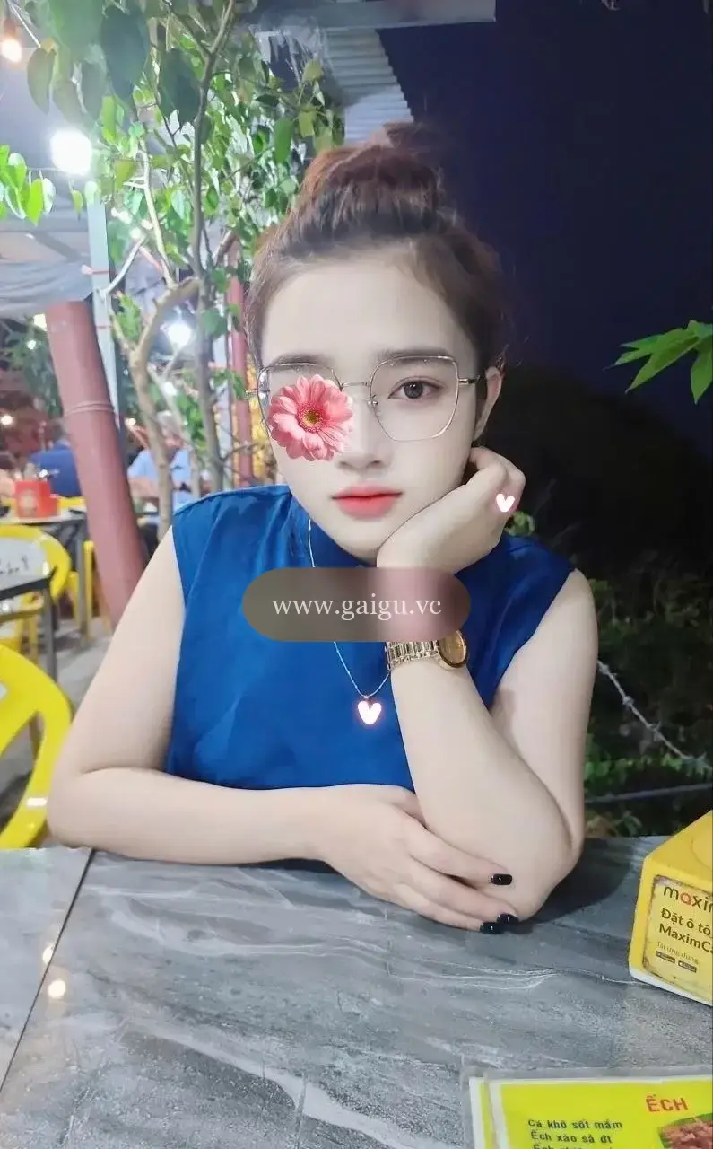 Phương Nhi ( New) xinh dâm , bú giỏi, sướng cực đỉnh