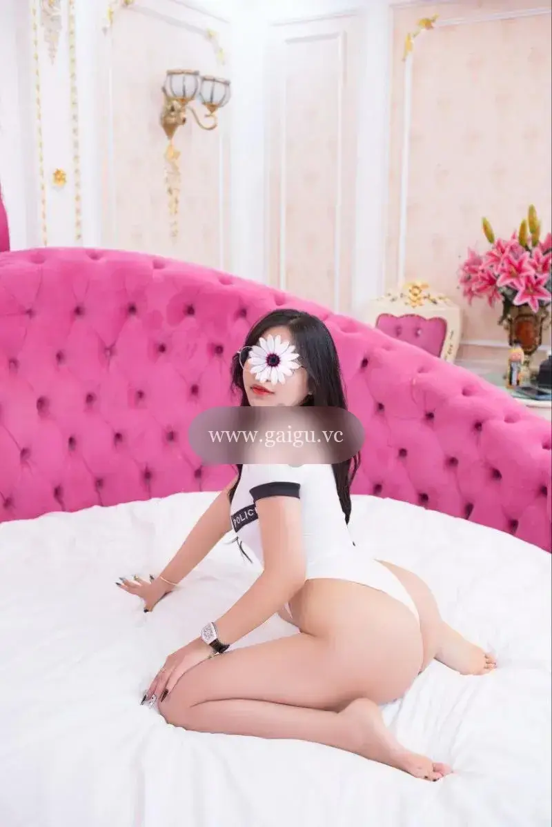 Siêu Phẩm 2K3 Yến Nhi - Lần Đầu Làm Web Đẳng Cấp Tình Dục