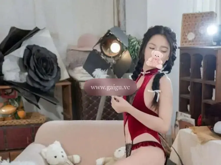 ❤️MỸ LINH❤️MẶT XINH DA TRẮNG LUNG LINH