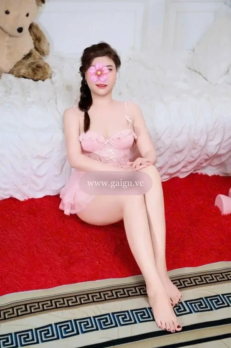 HẢI YẾN CHUẨN HÀNG NGUYÊN BẢN DÂM CỰC DÂM ĐẪY ĐÀ PHÊ LẮM