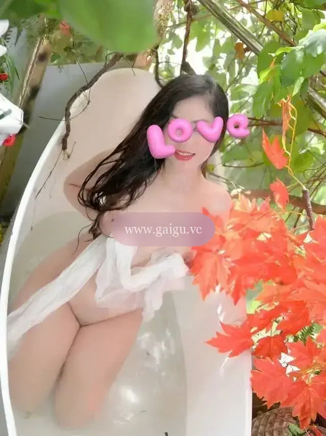 💗 NGỌC RUBY CỰC CHIỀU KHÁCH THOẢI MÁI VÀ RẤT DÂM LUÔN