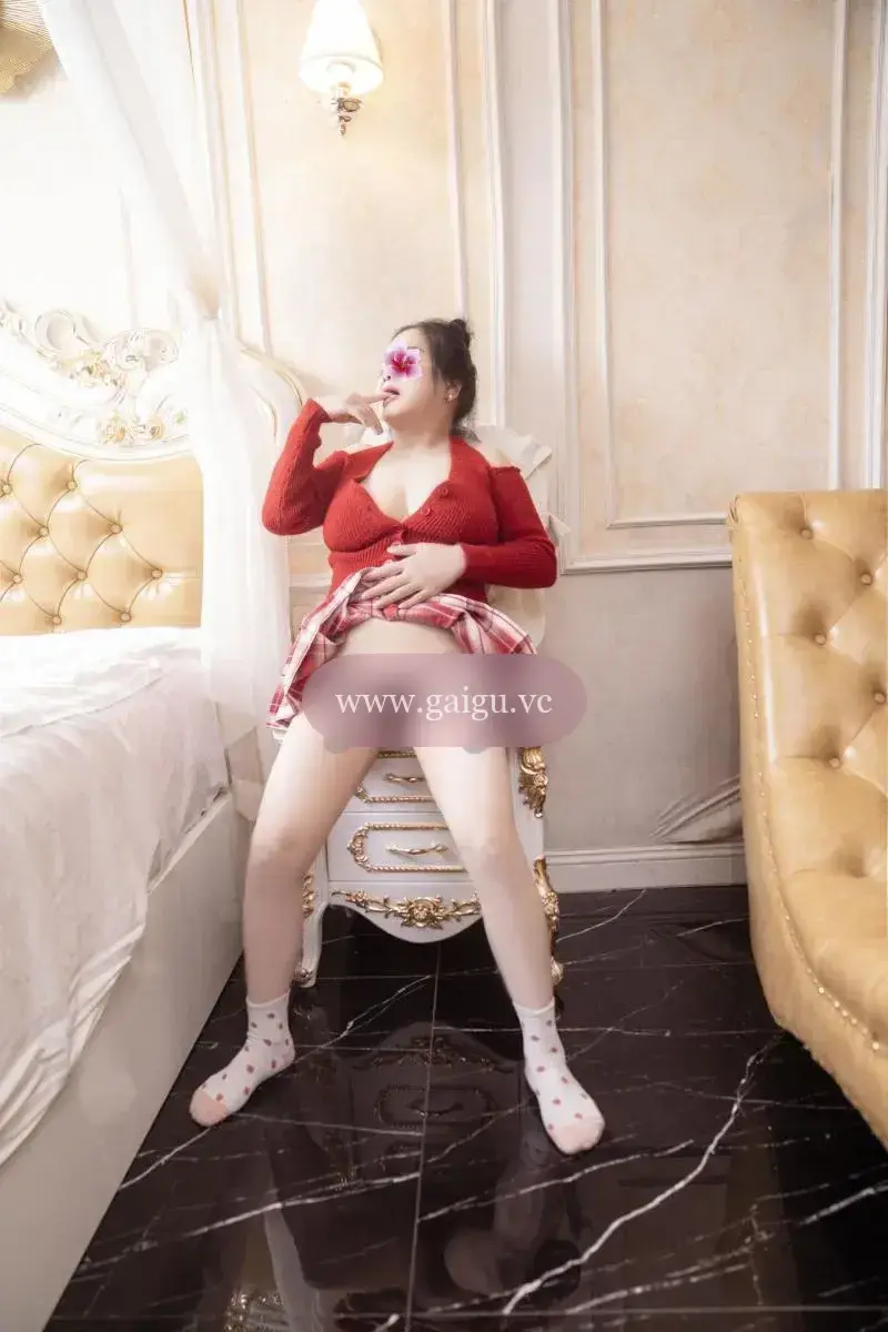 QUẾ LAN CÔ GIÁO TÌNH DỤC DÂM ĐÃNG THÈM BÚ CU