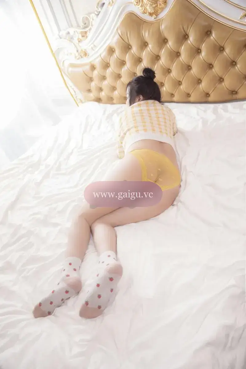 QUẾ LAN CÔ GIÁO TÌNH DỤC DÂM ĐÃNG THÈM BÚ CU