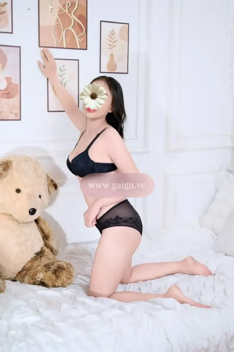 YẾN NHI - CHUYÊN CƠ CỰC DÂM LÁI CỰC ĐẦM