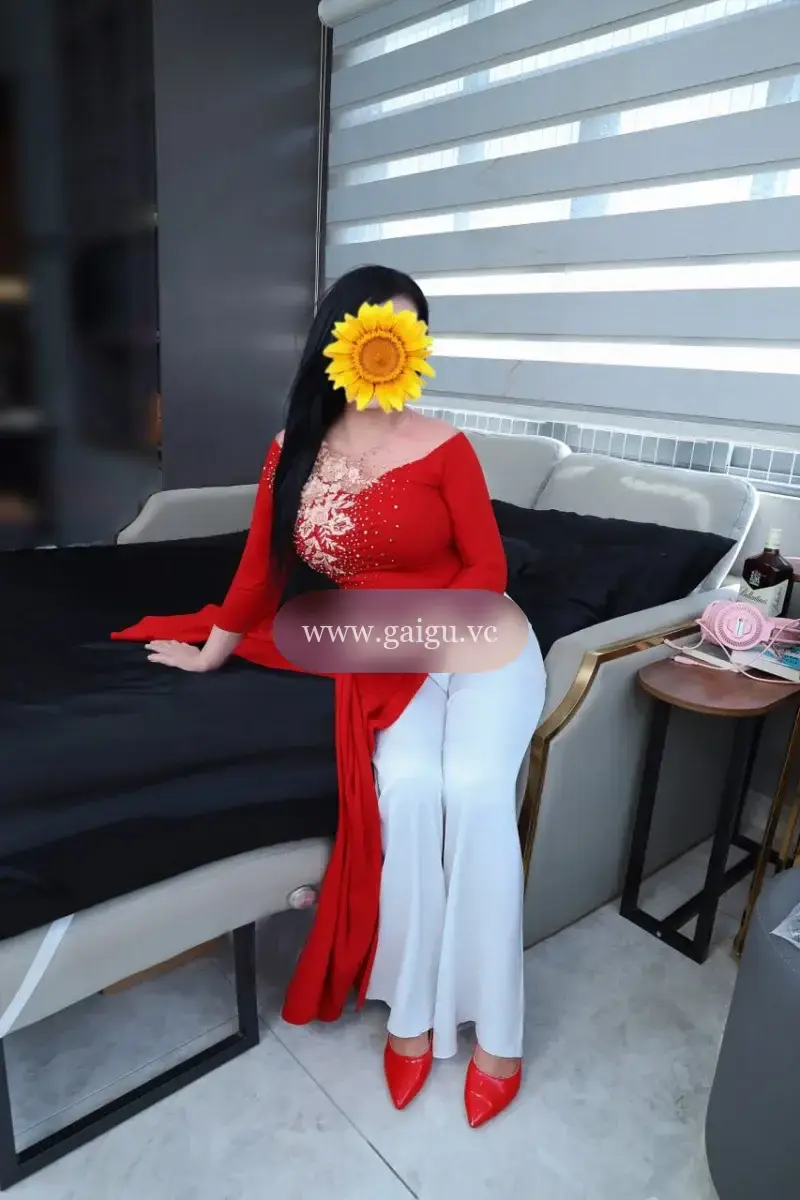 HOT HOÀNG THU SIÊU PHẨM ĐỘC LẠ&nbsp; HỒI XUÂN THICH BÚ CU LÀM TÌNH CHƠI KIỂU CUỒNG DÂM NHƯ PHIM XES MỸ