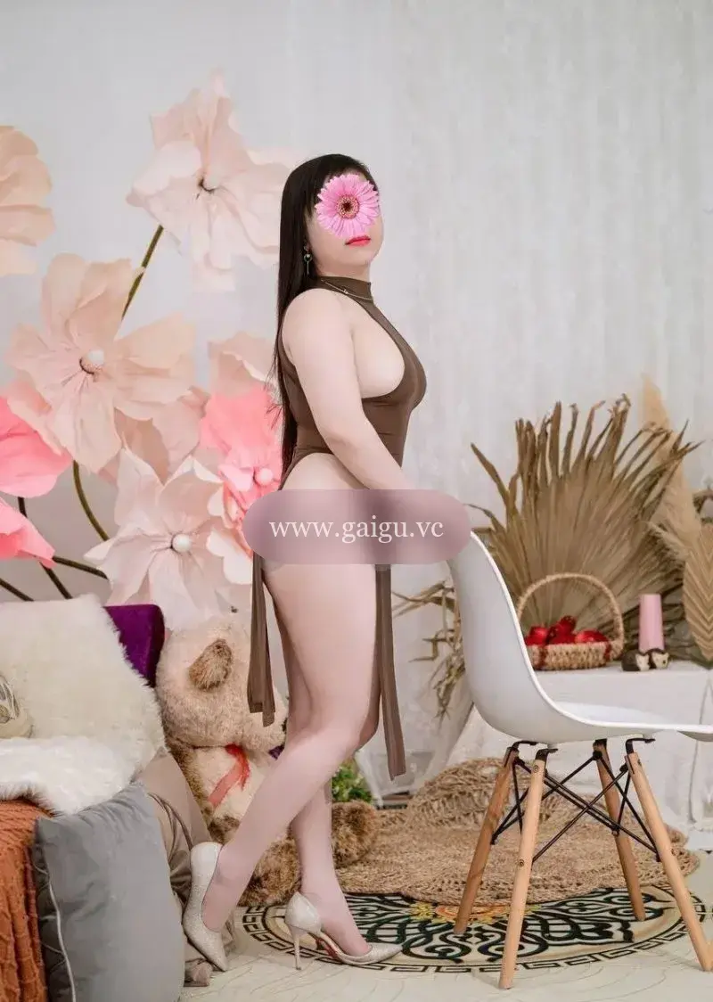 ❤️ NGỌC ANH ❤️ Em gái Mặt xinh - Vú Bự - Yêu chiều khách