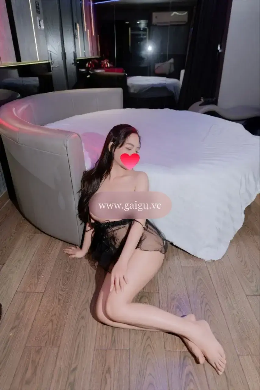 PHƯƠNG THẢO _ body căng cực vú to mông mấy doggy phê quên lối về