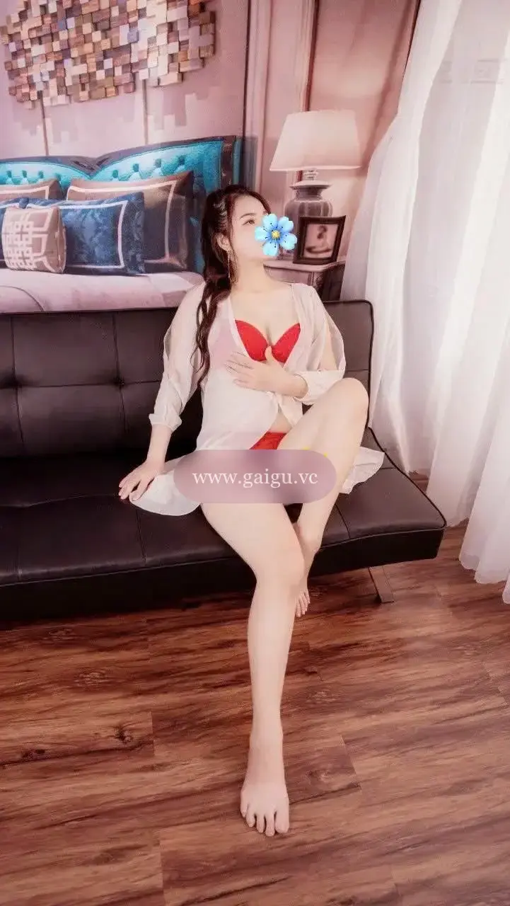 Thảo Nhi hình dt chân thật 100%