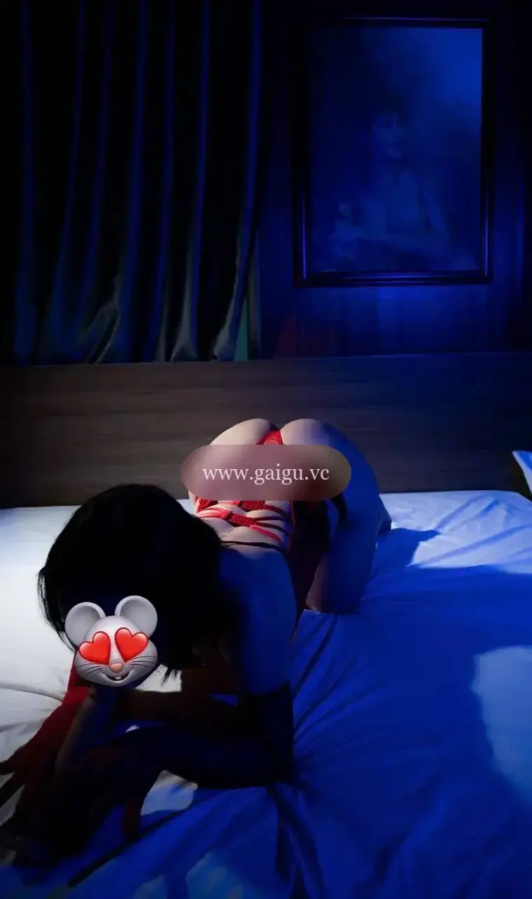 TIỂU VI - MASSAGE - MÔNG VÚ TO - DOGY BAO PHÊ