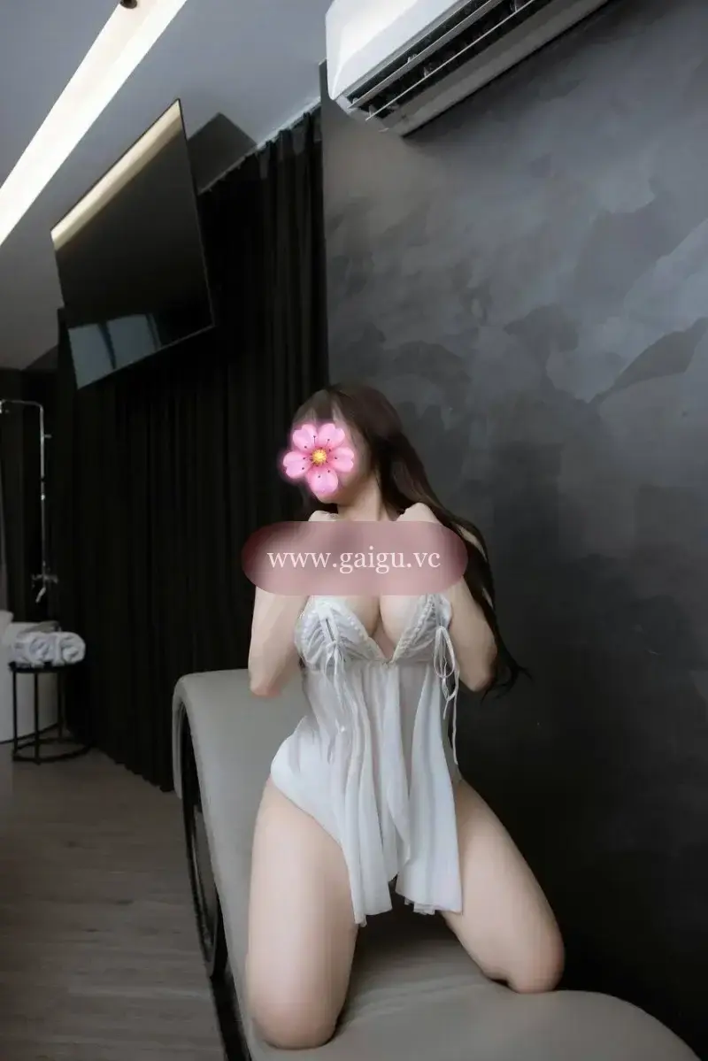 🍀💥ÁI NHI💥🍀XINH DÂM DÁNG CÁO VÚ TO LÀM TÌNH CHUYÊN NGHIỆP