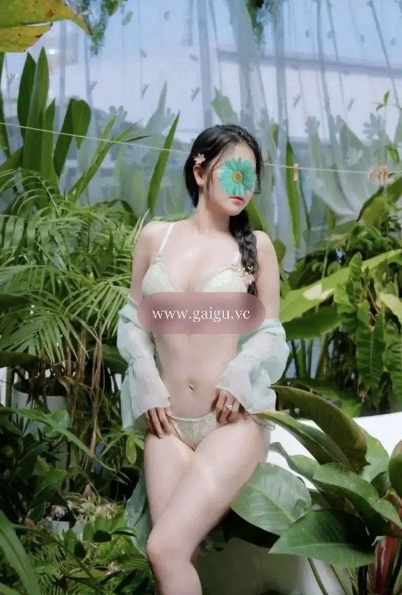HÀ TRANG - BODY NÓNG BỎNG- SEXY QUYẾN RŨ - KỸ NĂNG THẦN DÂM - VÚ TO BÍM KHÍT E CHIỀU CHUỘNG NHIỆT TÌ