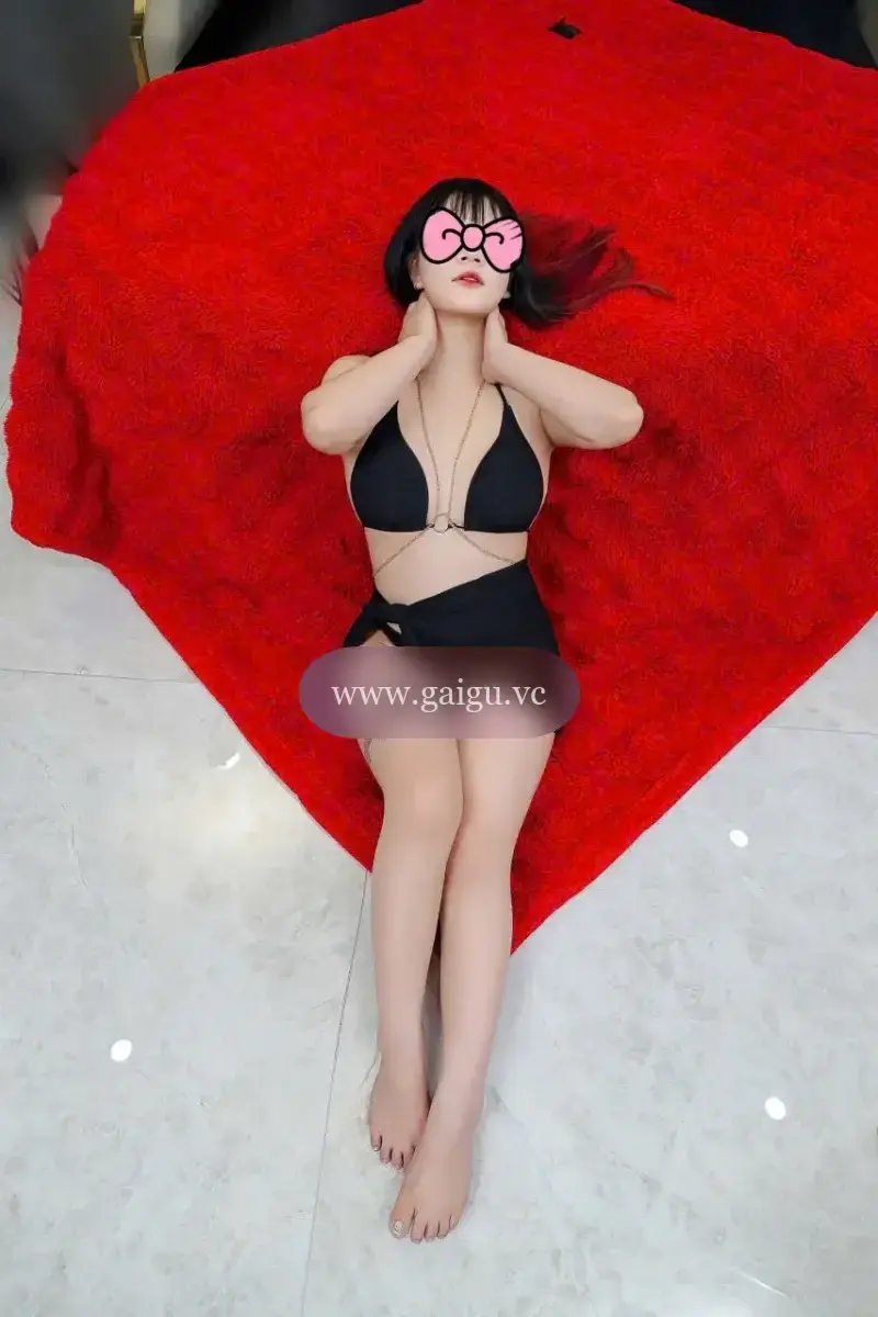 MINH NGỌC- 2K3 HÀNG NON TƠ NHÍ NHẢNH HỒN NHIÊN