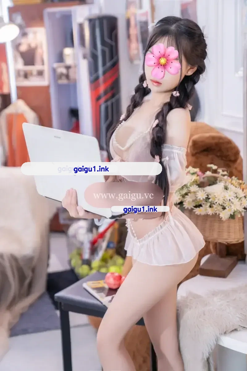 TIỂU BỐI 165cm XINH XẮN, NGỰC ĐẸP, DÁNG CHUẨN DỊU DÀNG