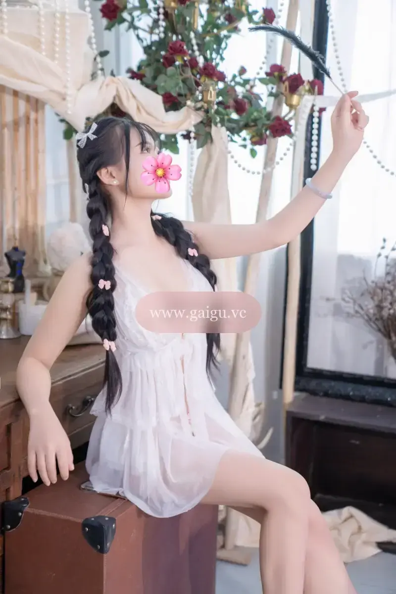TIỂU BỐI 165cm XINH XẮN, NGỰC ĐẸP, DÁNG CHUẨN DỊU DÀNG