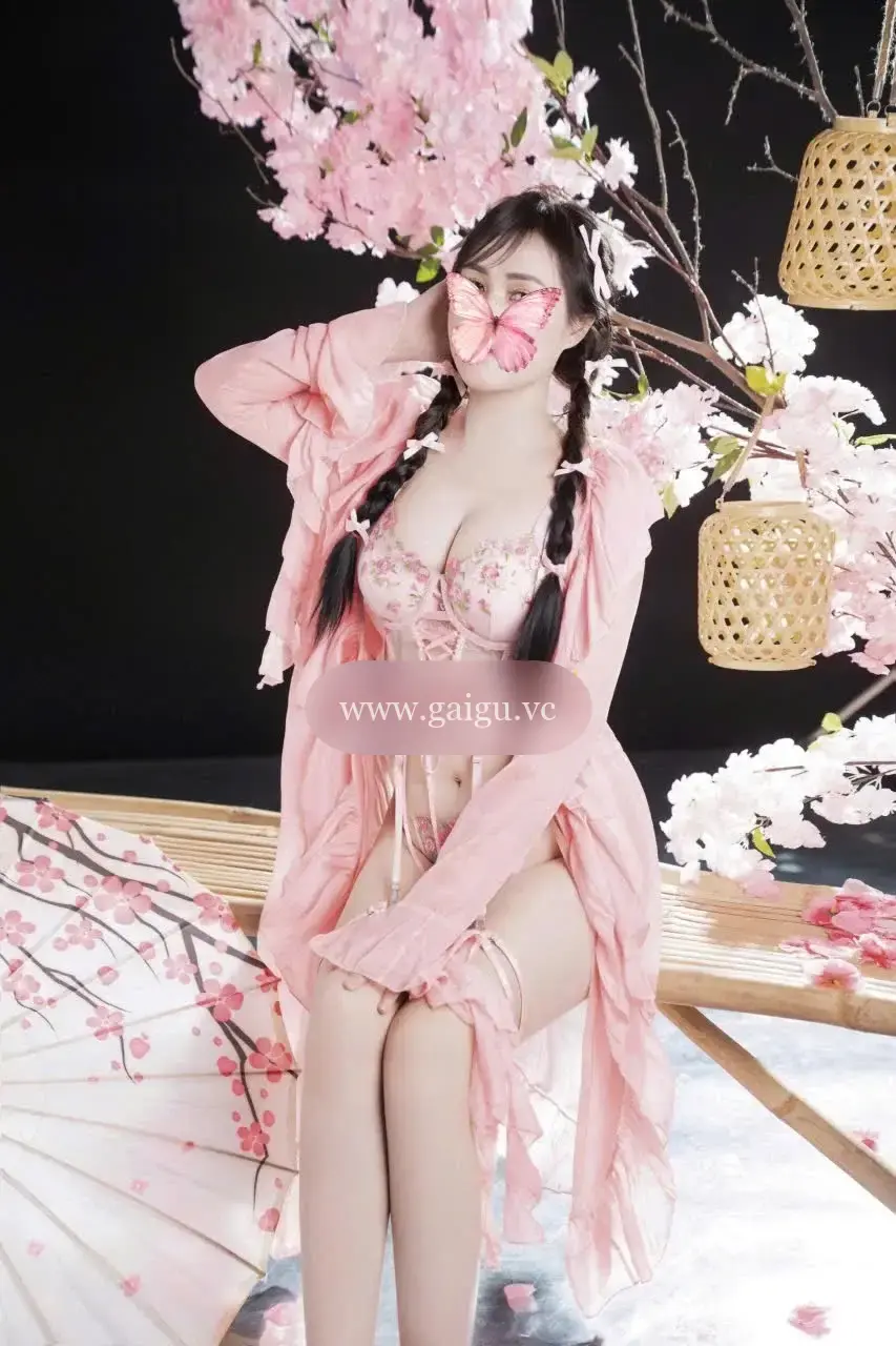 Thu Oanh hàng mới anh e ủng hộ