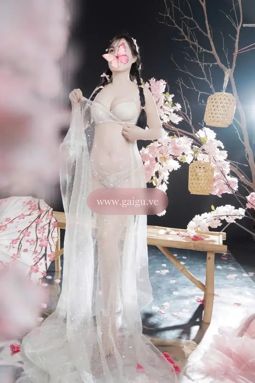 Thu Oanh hàng mới anh e ủng hộ