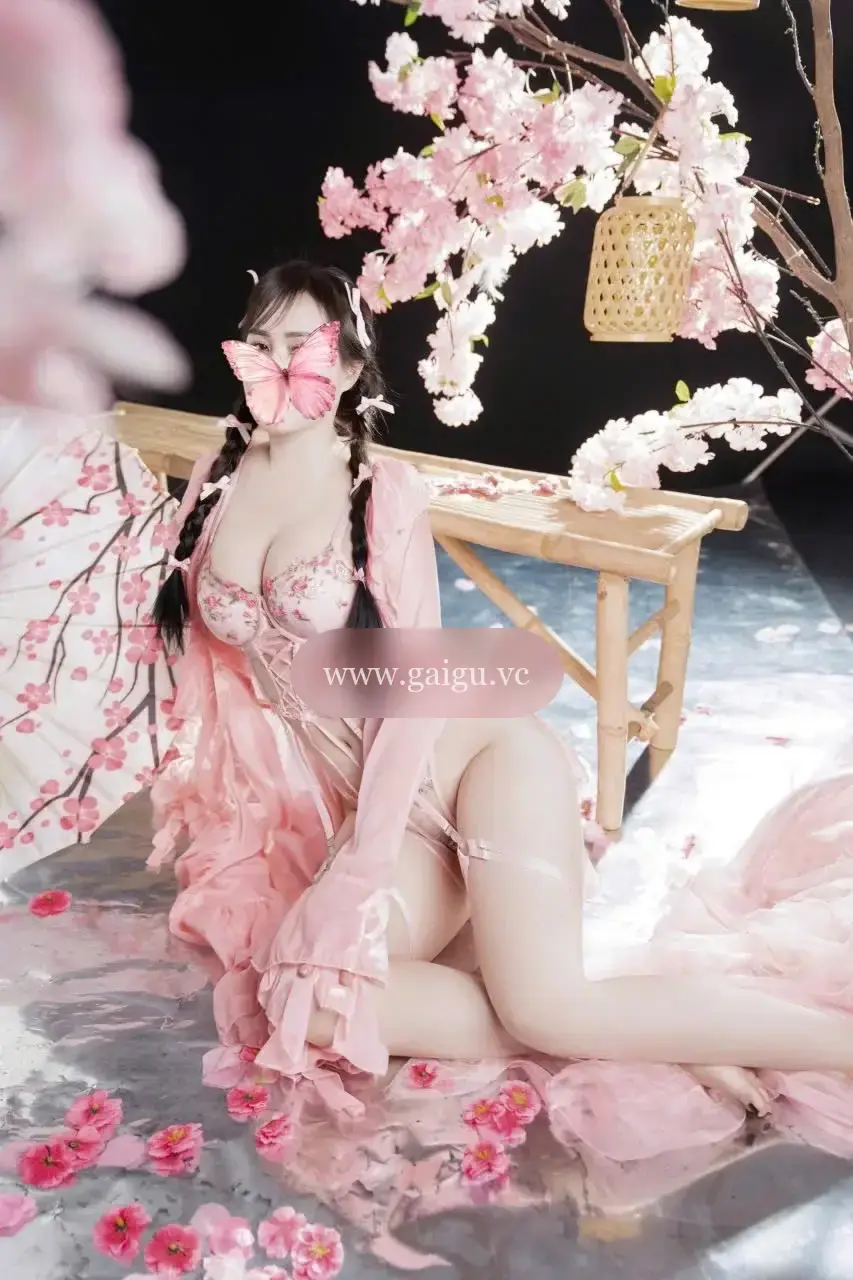 Thu Oanh hàng mới anh e ủng hộ