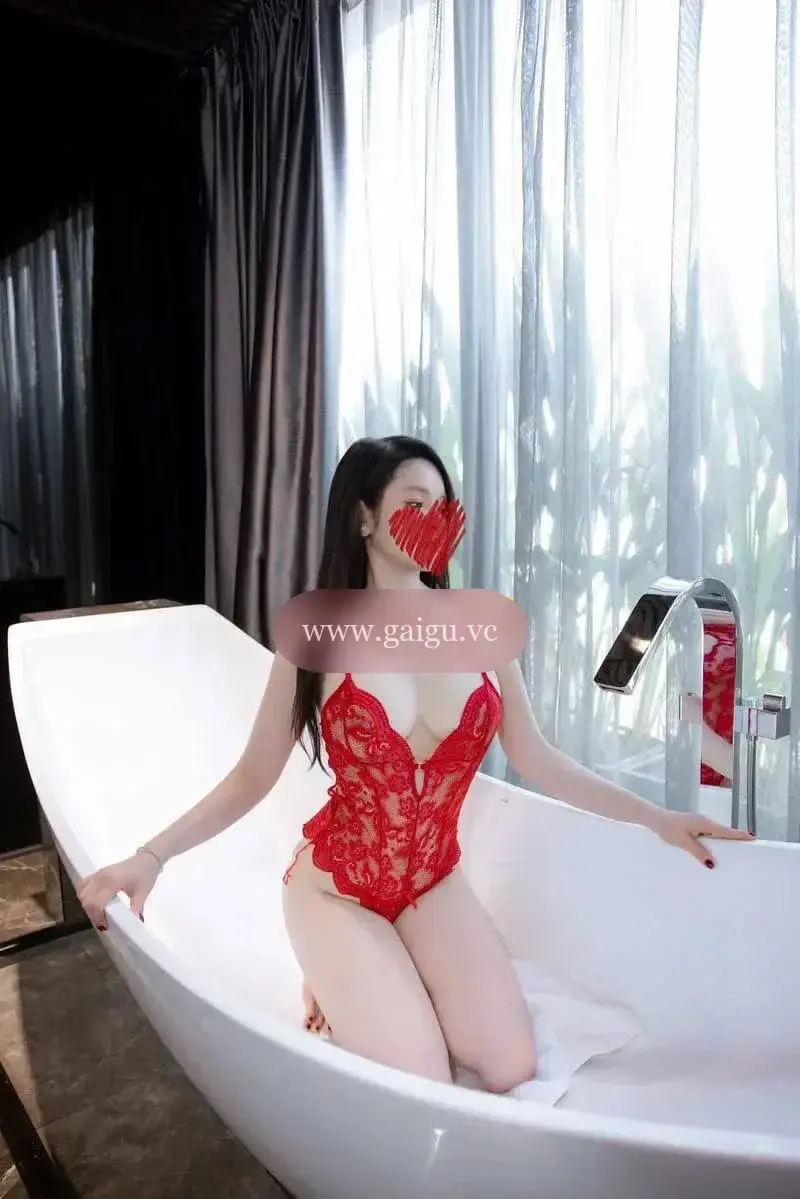 ,Bé Na 2k3 HOT GIRL GỢI CẢM BODY MỀM MẠI KHÓ CƯỠNG