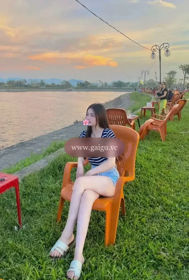 :Gái Miền Tây CHÚC NGỌC_Nhẹ Nhàng Dịu Dàng.Dâm Vô Đối ae nha