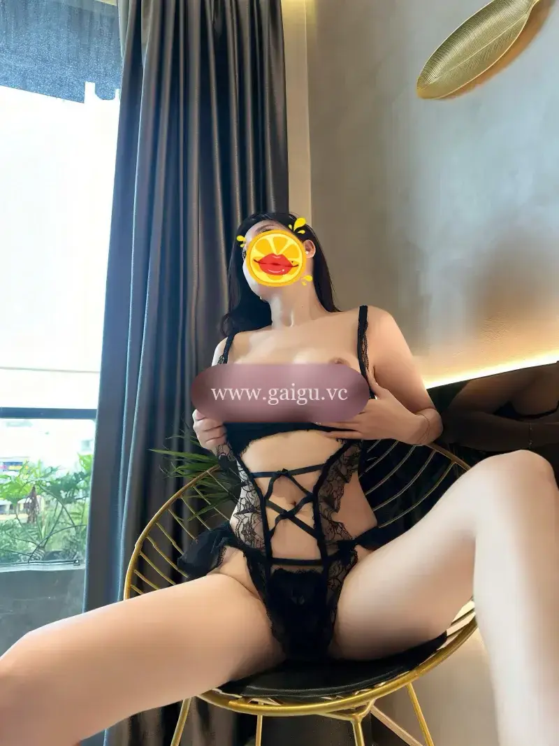 HOT GIRL❤️ PÉ MIU ❤️NEW FACE - VẺ ĐẸP XINH NGOAN, CHIỀU KHÁCH NHẸ NHÀNG
