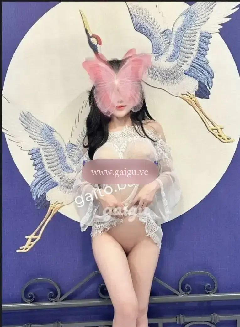 HOTGIRL BÉ LUXY XINH XẮN SIÊU PHẨM ĐẴNG CẤP LÀM TÌNH VỚI TƯ THẾ ĐỘC ĐÁO CHIỀU KHÁCH