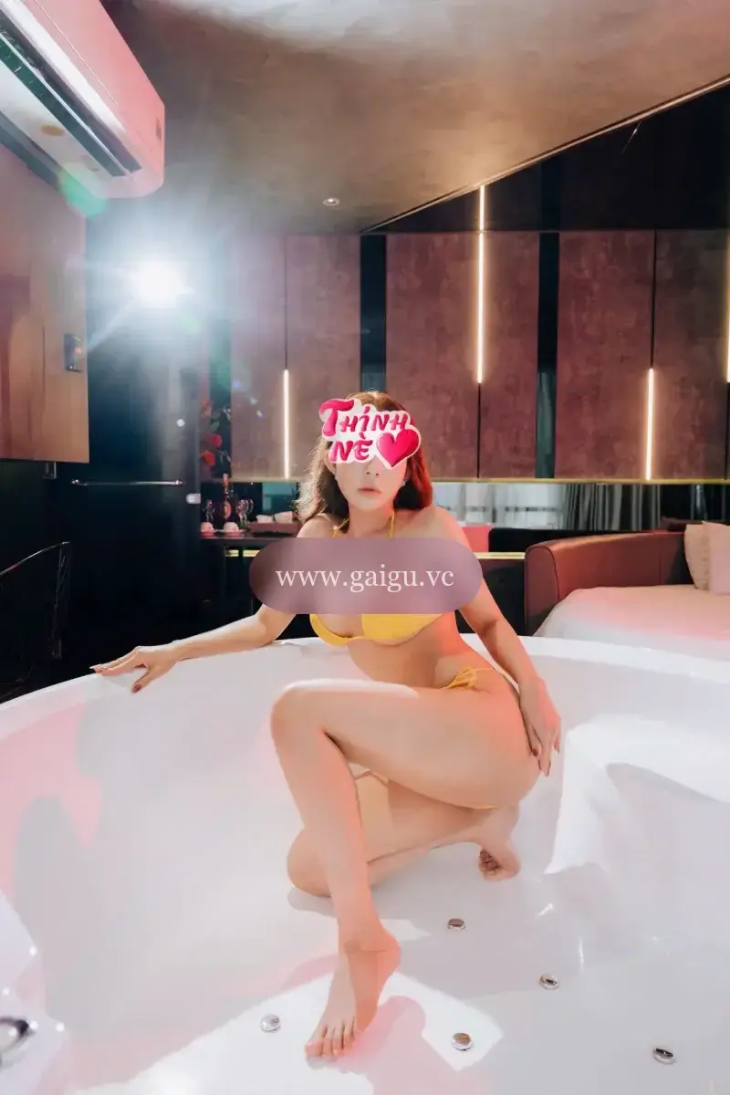 MI MI - EM GÁI NHÍ NHẢNH HỒN NHIÊN HAY CƯỜI RẤT DUYÊN