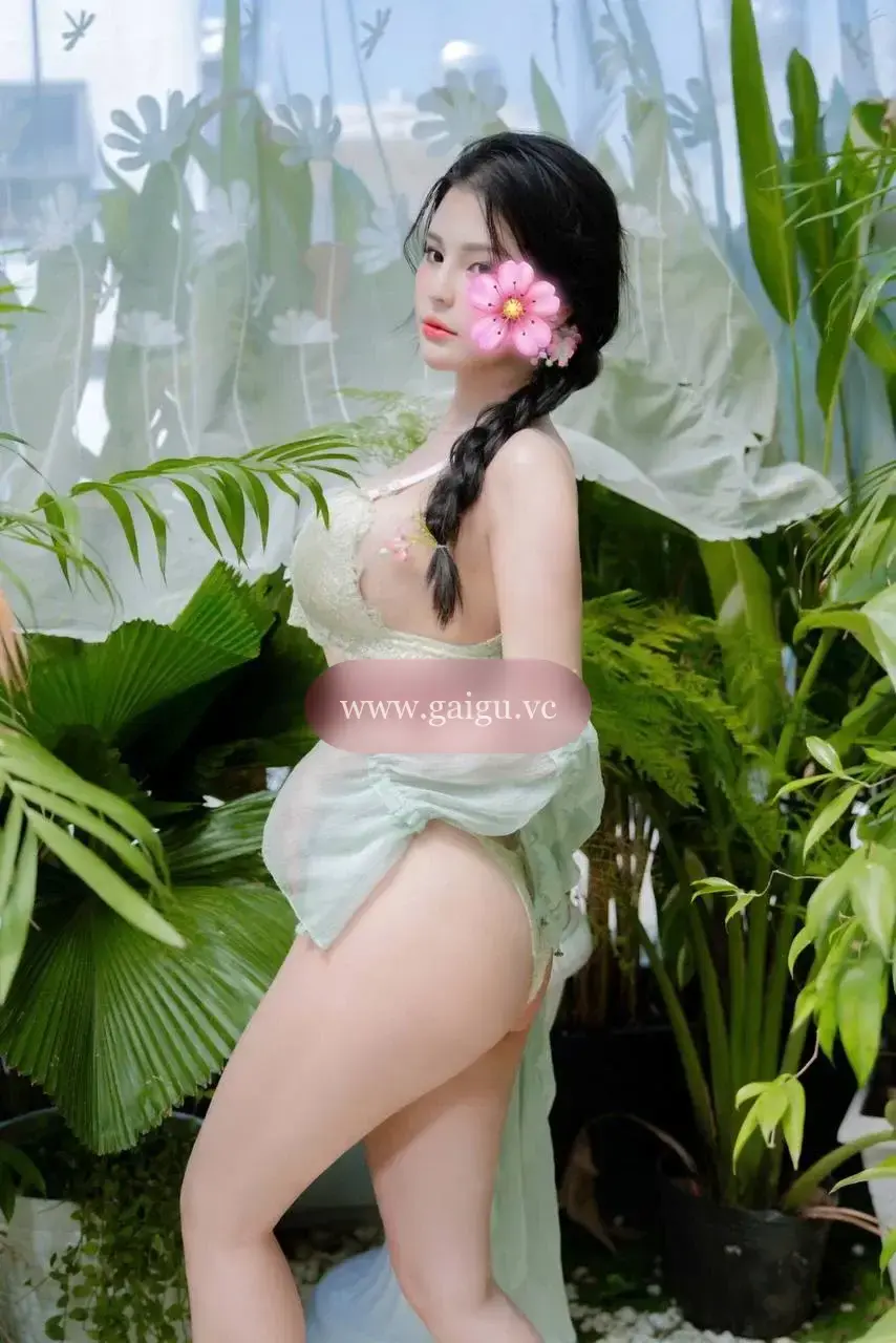 Gái xinh Thanh Thanh_ Gương mặt kute, body nóng bỏng