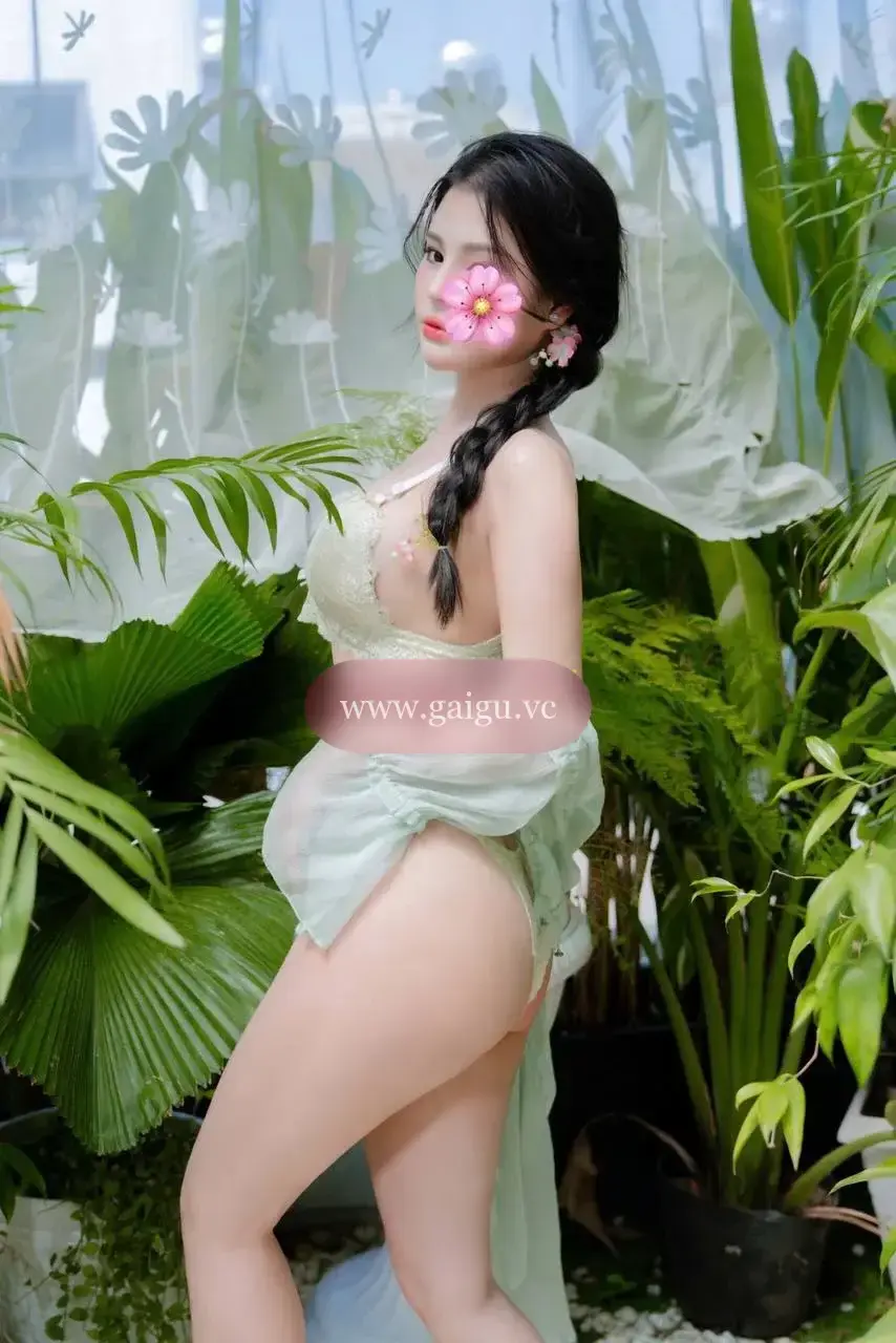 Gái xinh Thanh Thanh_ Gương mặt kute, body nóng bỏng