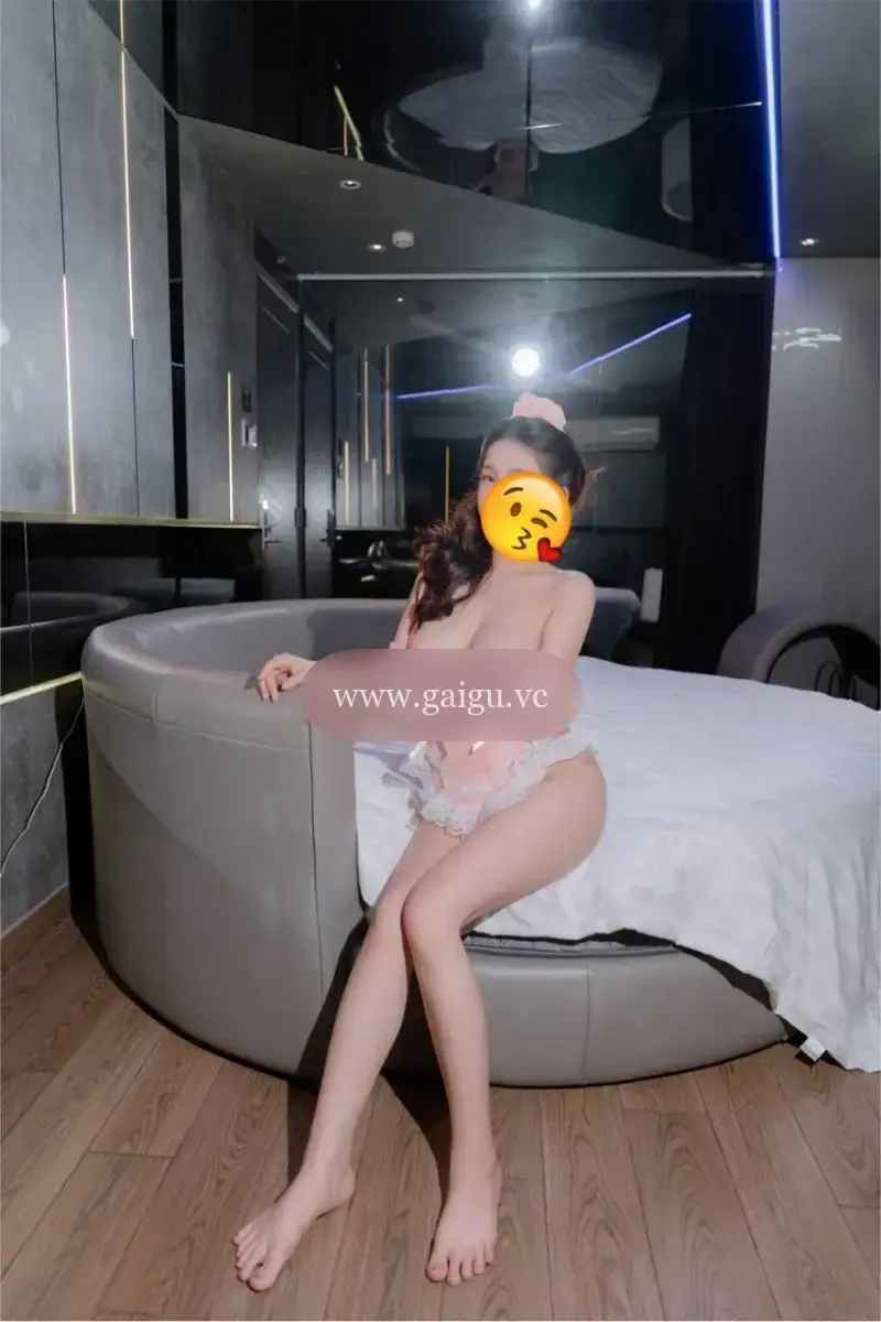 ⛔️TREO BÍM ⚠️[  KHÔNG XÁC THỰC THEO QUY ĐỊNH]
gen Z MIU MIU tuyệt thế giai nhân pro maximumm
