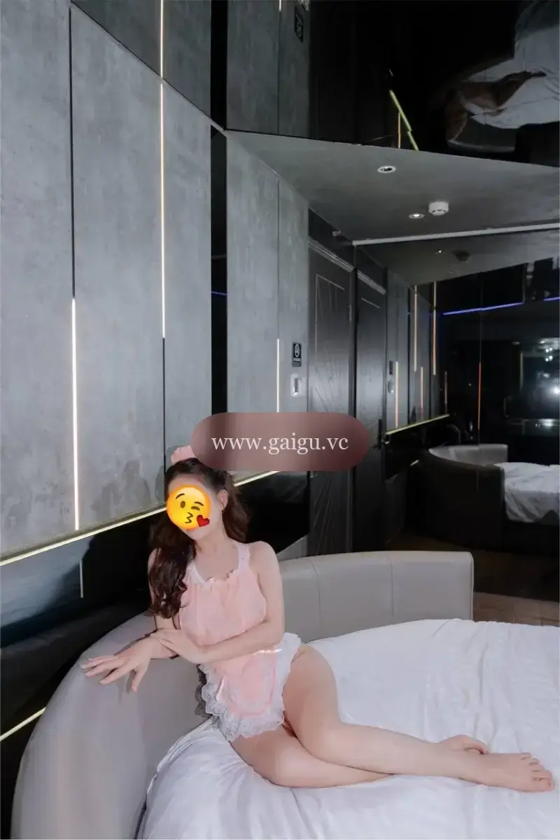 ⛔️TREO BÍM ⚠️[  KHÔNG XÁC THỰC THEO QUY ĐỊNH]
gen Z MIU MIU tuyệt thế giai nhân pro maximumm