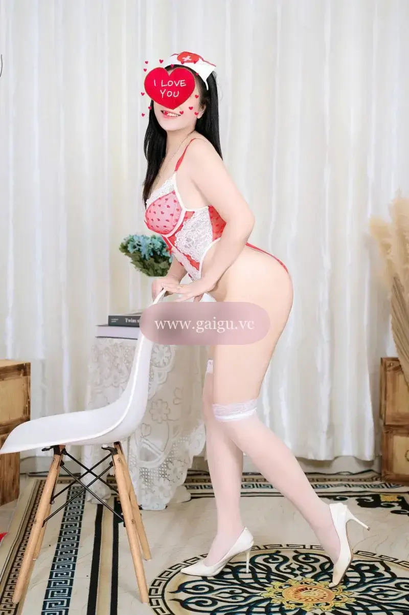 .Kiều Trang cô giáo tình dục
