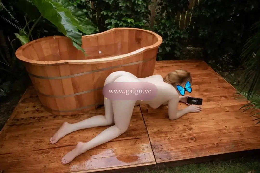 LAN ANH DỊU DÀNG,XINH XẮN,NGỰC TO,SEVRICE TỐT YÊU NGHỀ