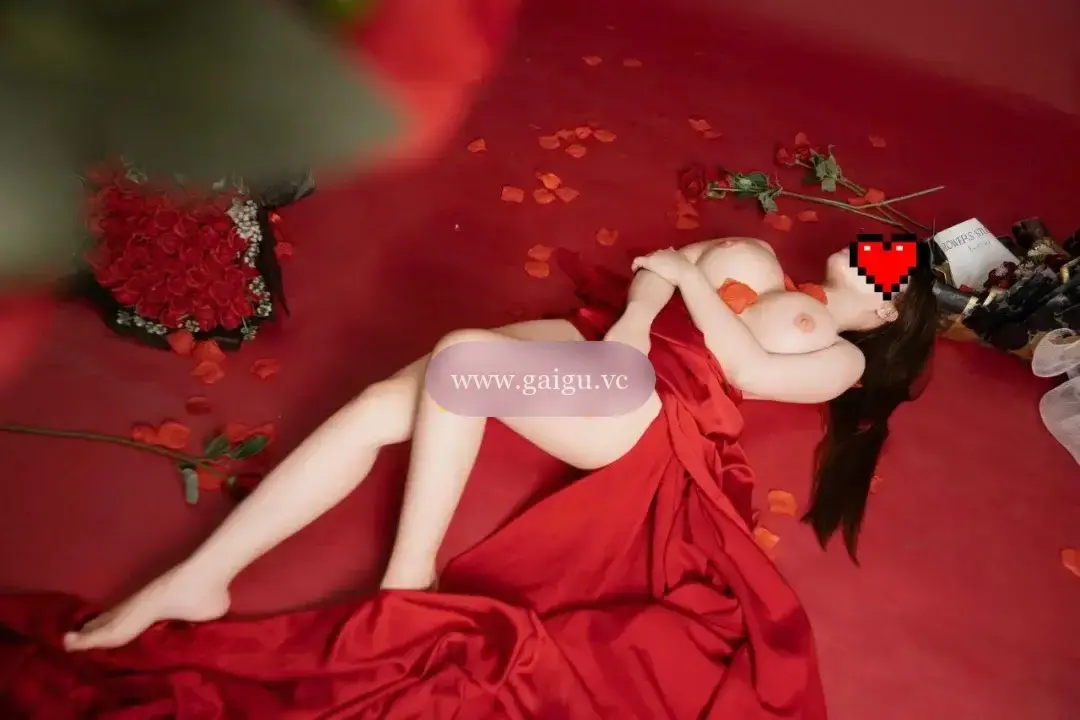 PHƯƠNG YẾN EM GÁI NHỎ NHẮN VÚ TO MÔNG BỰ TÌNH CẢM
