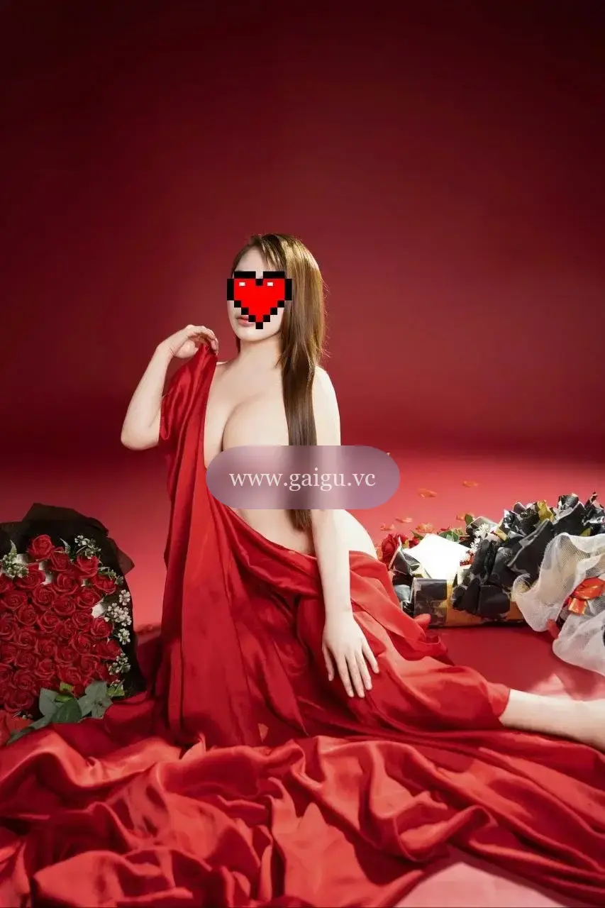 PHƯƠNG YẾN EM GÁI NHỎ NHẮN VÚ TO MÔNG BỰ TÌNH CẢM