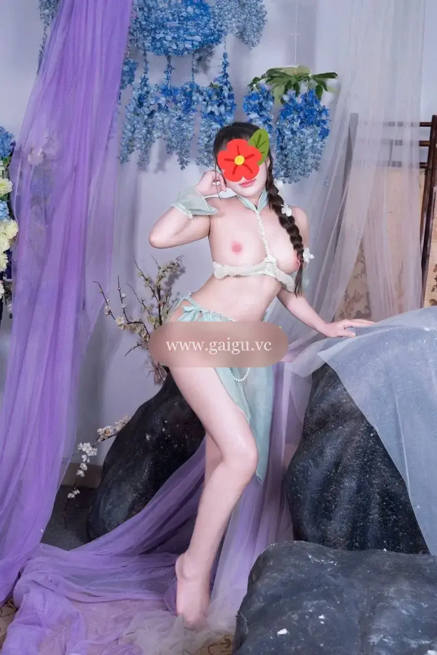 MI A - THẦN DÂM LOLI DÁNG NGƯỜI NHỎ NHẮN MASSAGE FUCK