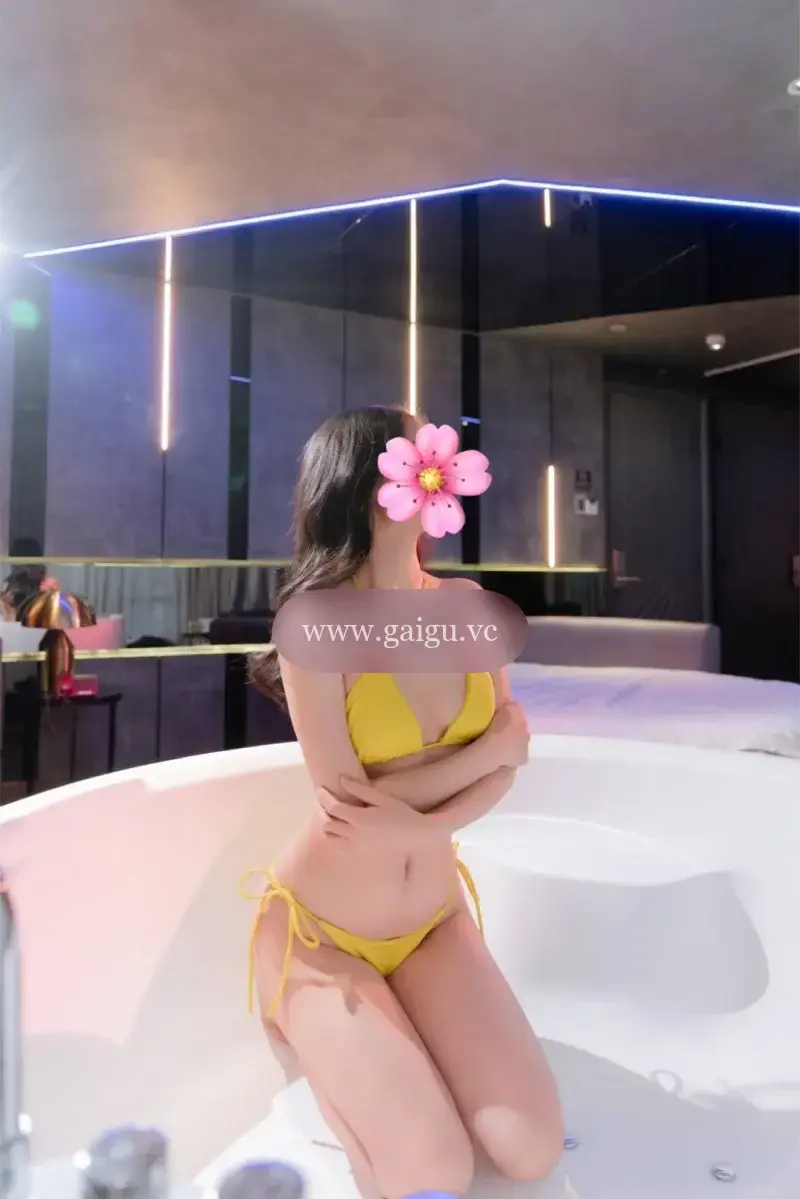 GIA HÂN 168cm XINH XẮN, NGỰC ĐẸP, DÁNG CHUẨN DỊU DÀNG
