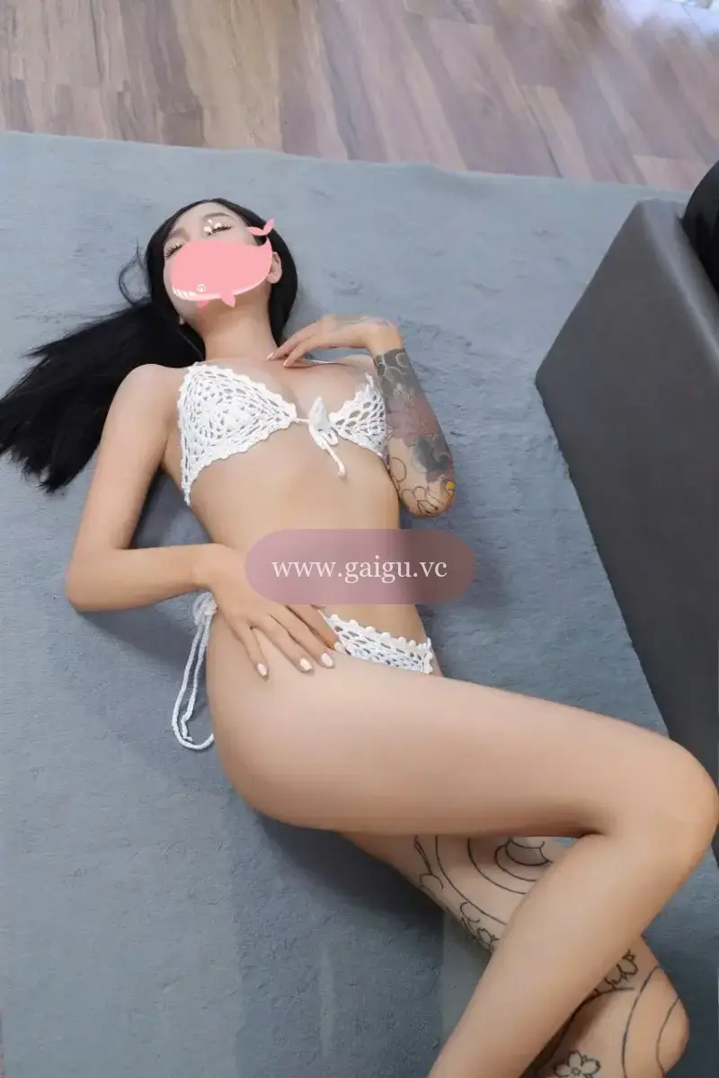 Khánh Linh- bé hàng cá tính, ngon xinh hấp dẫn!!!