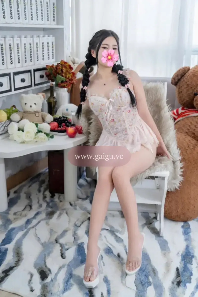 NGỌC ANH - XINH ĐẸP, QUYẾN RŨ, NHẸ NHÀNG VÀ TÌNH CẢM