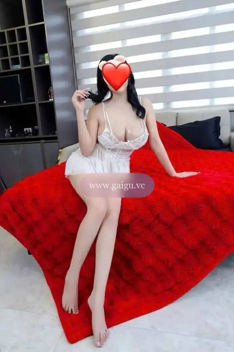 NGỌC BÍCH NGƯỜI TÌNH DÂM ĐÃNG GẦM CAO MÁY THOÁNG FULL DỊCH VỤ