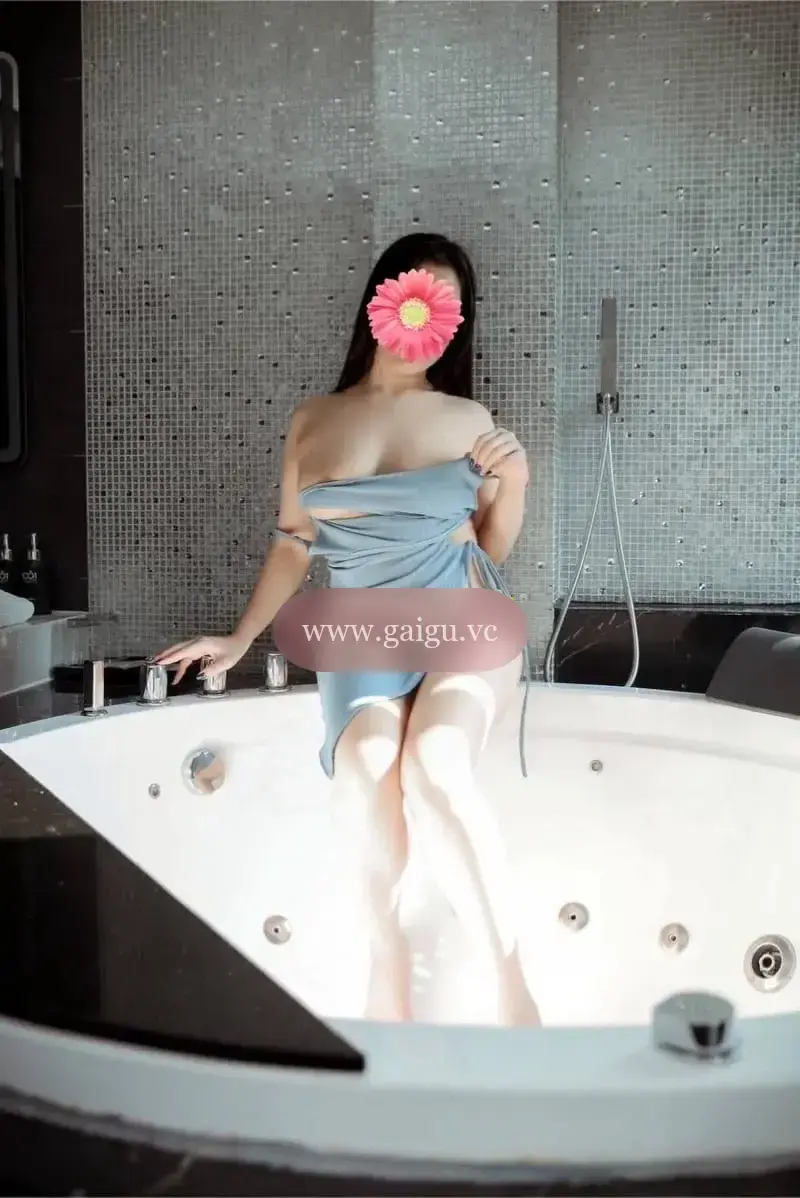 Nhã Kỳ - 2K5 Siêu Phẩm Mới Lớn, Em Gái Non Nớt Vô Đối