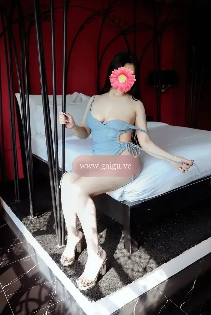 Nhã Kỳ - 2K5 Siêu Phẩm Mới Lớn, Em Gái Non Nớt Vô Đối