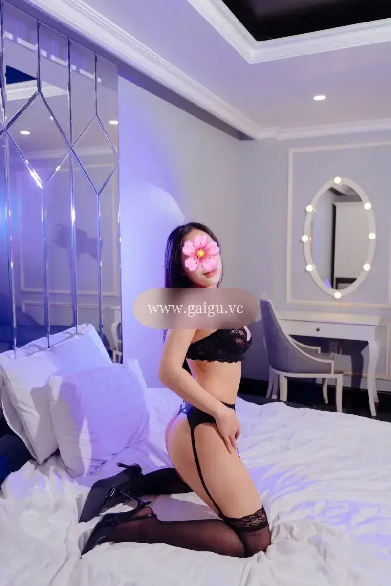Bé Giao - Sexy Girl- Yêu Chiều Khách Như Người Tình