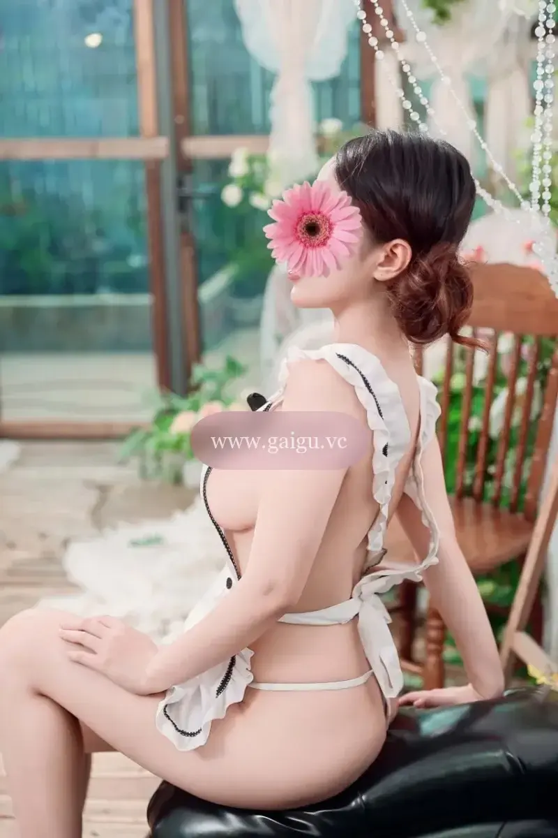 ❣️✨Tuệ Nhi❣️✨Trắng Trẻo - Sach Đẹp, chiều khách cực đỉnh - Bé nó có ship tận nơi